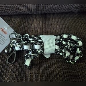 NWT Lug Metal Strap Classic VL in White